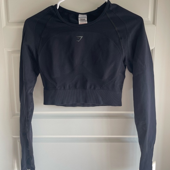 GymShark Black Long Sleeve Croptop - Picture 1 of 2